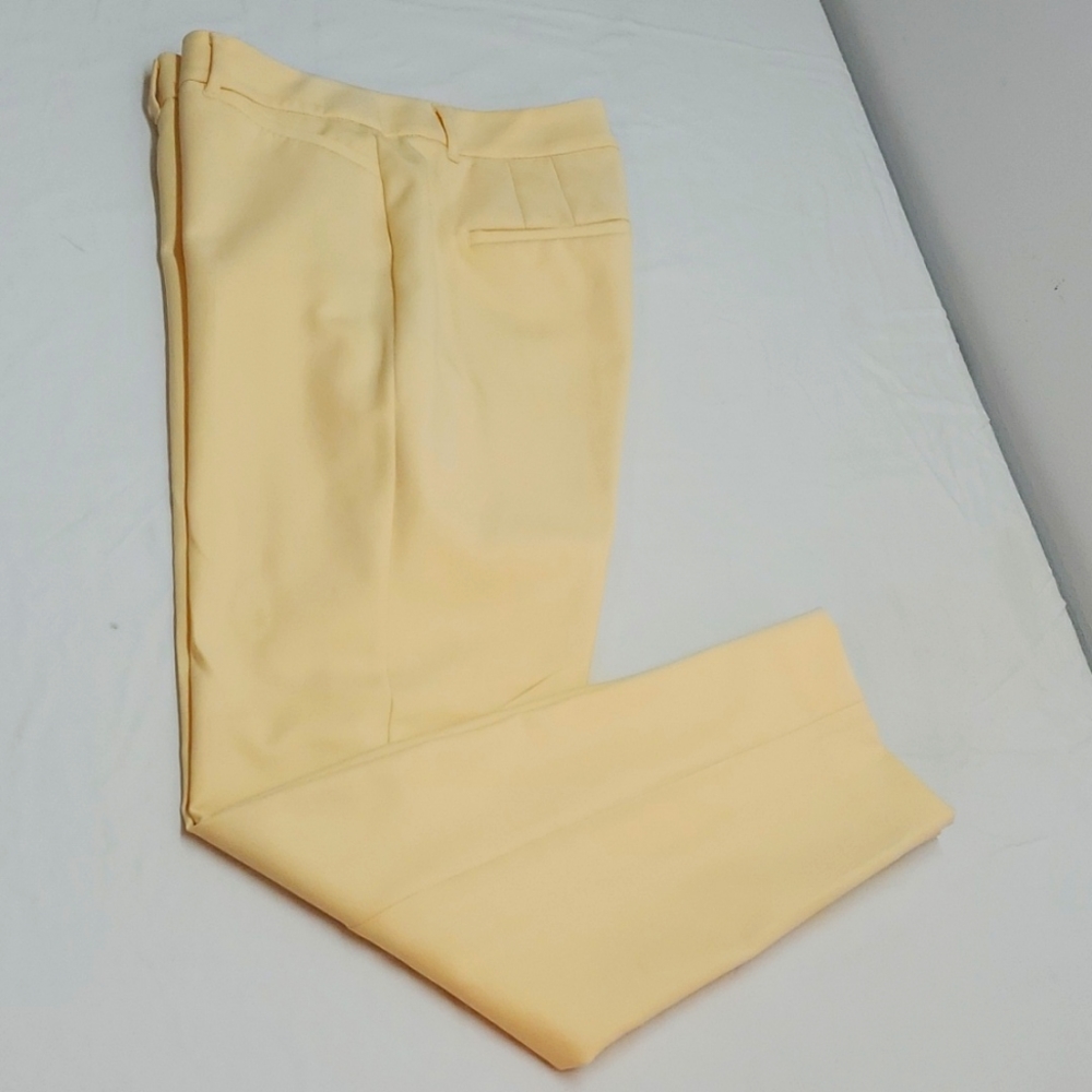WHBM Pale yellow slim ankle pant